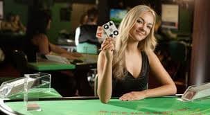 Tangkapan layar aplikasi mobile arenascore menampilkan layar konfirmasi deposit dengan tombol metode pembayaran